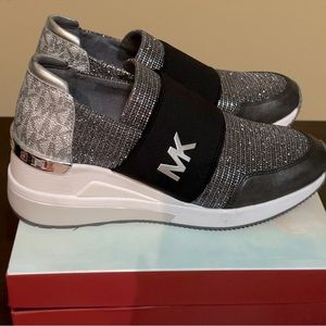Michael kors sports shoes black and silver